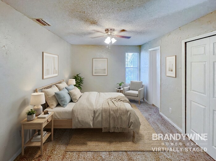 Building Photo - 9970 Timberlake Dr E