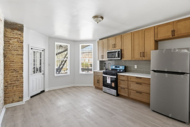 Building Photo - 2322 Callow Ave