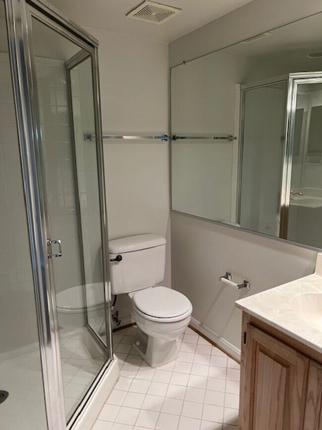 Building Photo - LUXURIOUS MAGRUDER BUILT TOWNHOME