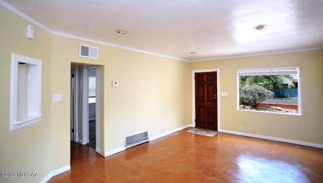 Building Photo - 3326 E Elida St