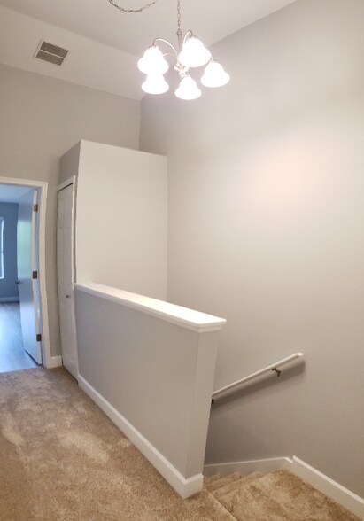 Building Photo - 8671 Hunters Key Cir