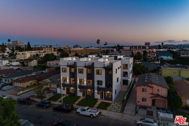 Building Photo - 4830 1/2 Pickford St