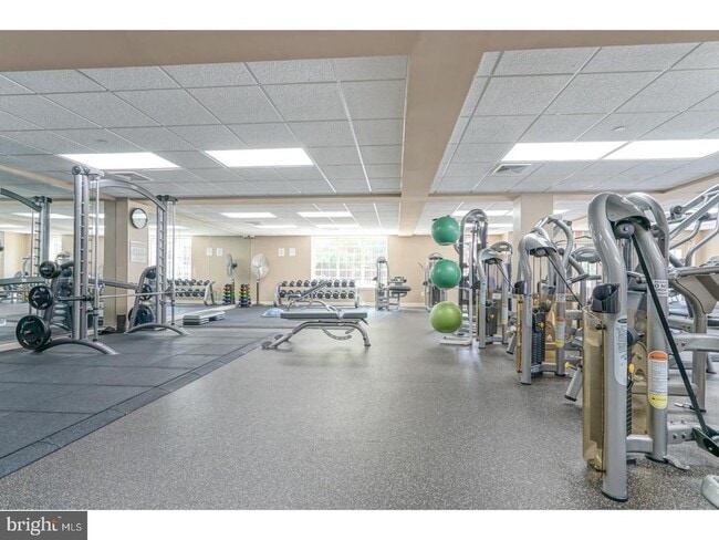 Building Photo - 508 Captains Way