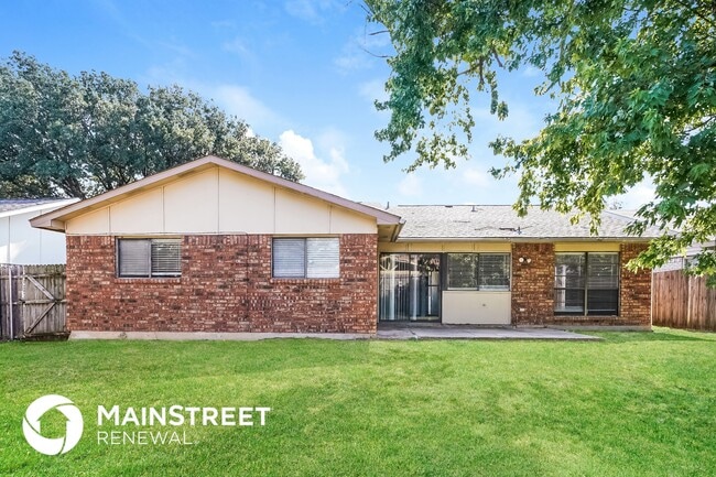 Building Photo - 7516 Four Winds Dr