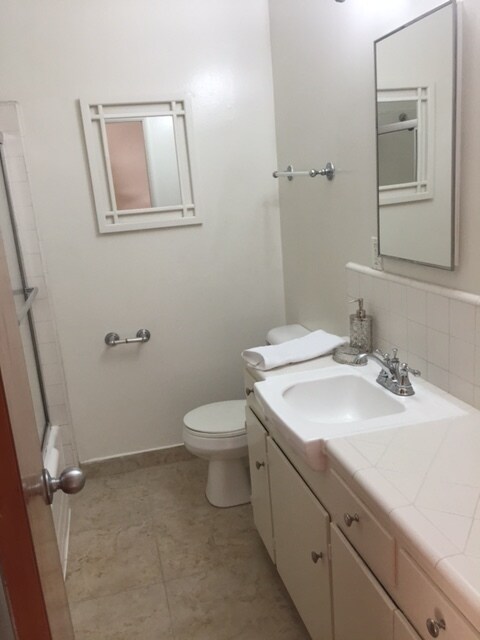 Building Photo - 3430 S Centinela Ave