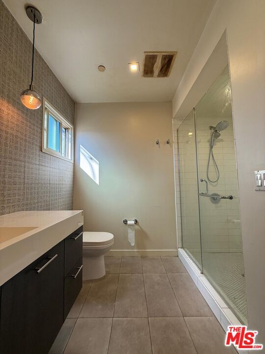 Building Photo - 532 W Elk Ave