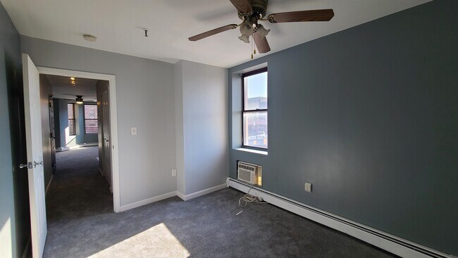 Building Photo - 4905 PARK Ave