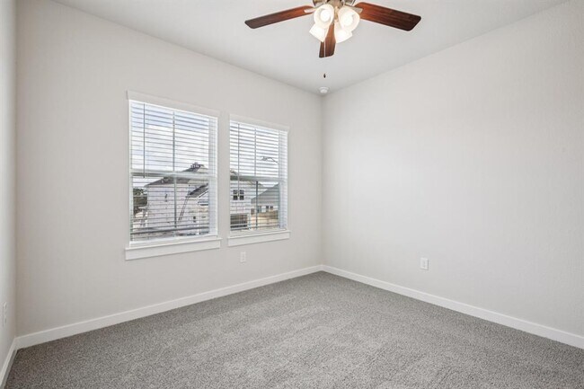 Building Photo - 2333 Moon Tower Trl