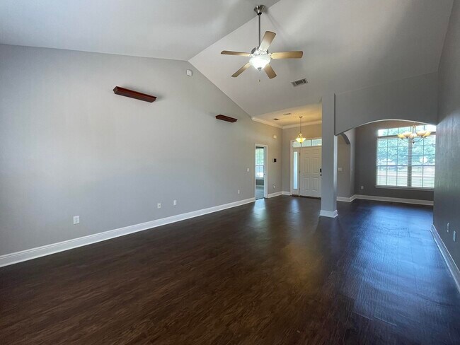 Building Photo - 148 Crab Apple Ave