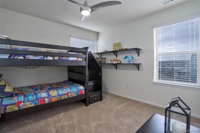 Building Photo - Lovely Newer 3 Bedroom Home