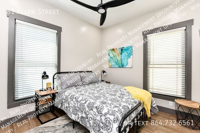 Building Photo - 81 Allen St