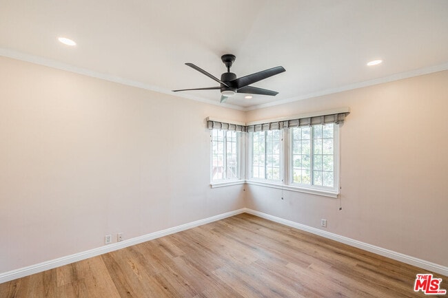 Building Photo - 2537 Cotner Ave
