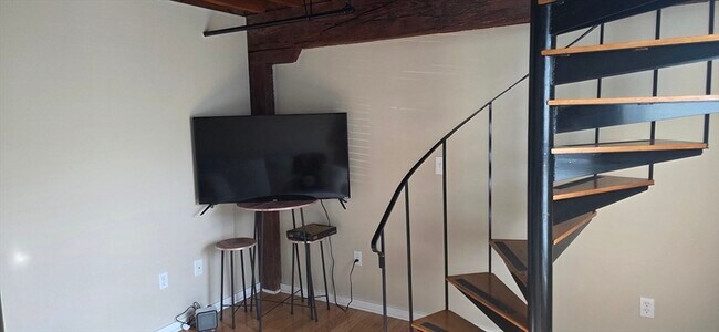 Building Photo - 1 Samoset Ave