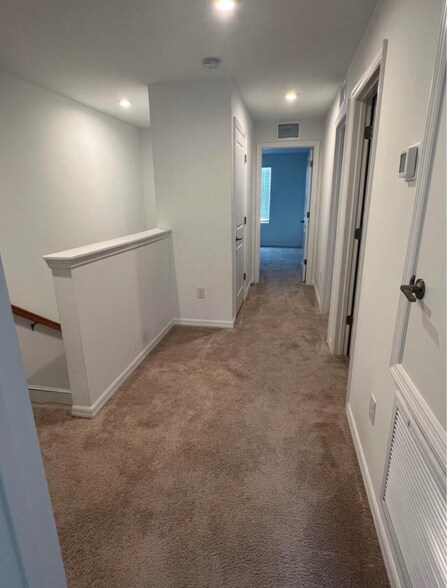 Building Photo - 8445 Lunar Skye St