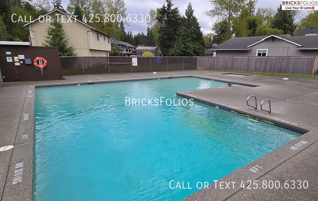 Building Photo - Inviting Bothell Home: Your Sanctuary with...
