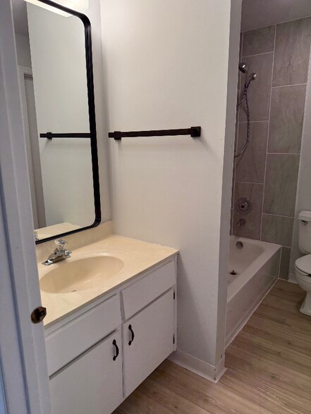 Building Photo - 1735 Harrow Ct