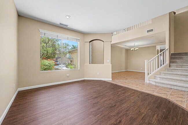 Building Photo - 472 W Pelican Dr