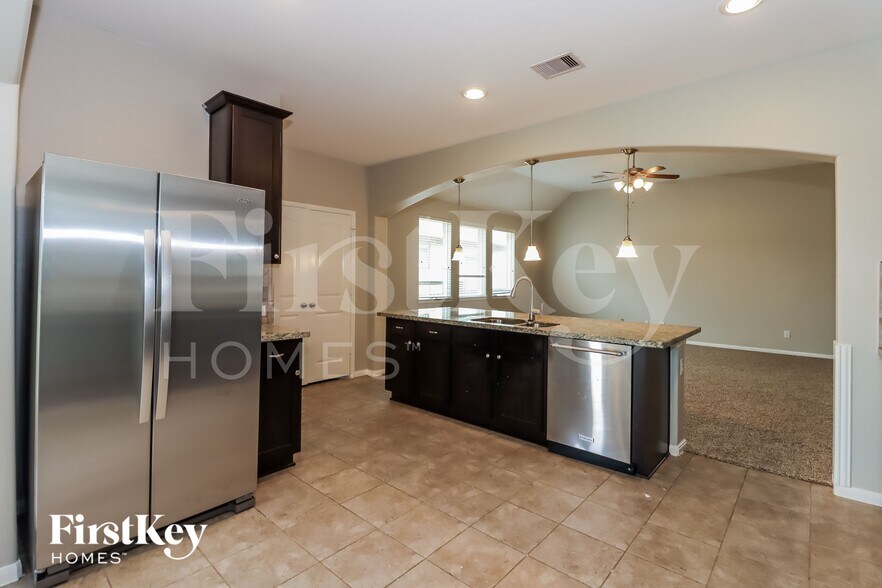 Building Photo - 1500 Foshee Ct