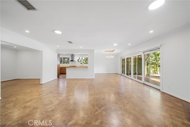 Building Photo - 4542 Collett Ave