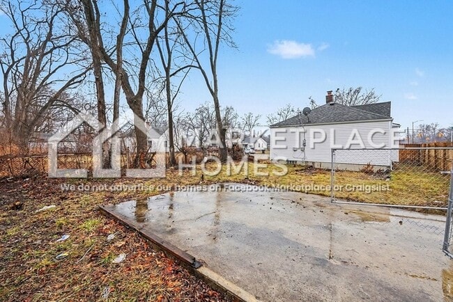 Building Photo - 19818 Fenmore St