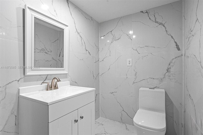 Building Photo - 2750 NE 183rd St