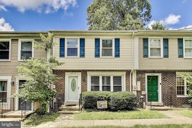 Building Photo - 3975 Wintergreen Pl
