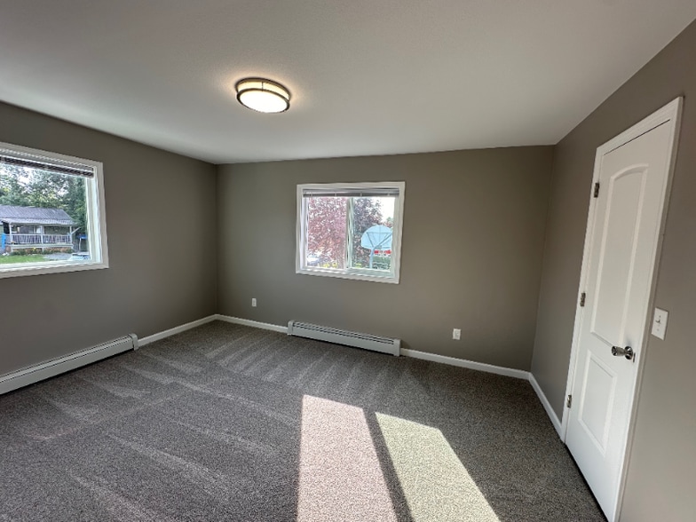 Building Photo - 3417 Tarwater Ave