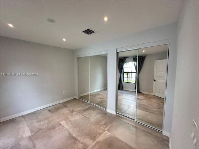 Building Photo - 1436 SW 76th Ct