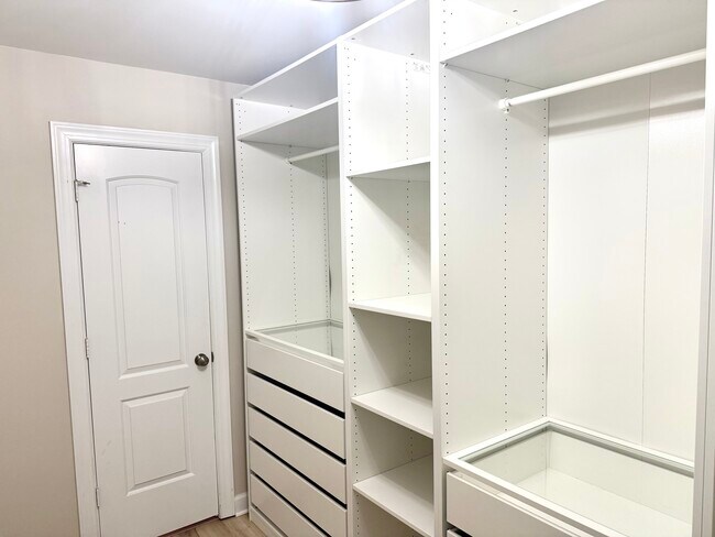 Building Photo - 2857 Cross Landing Dr