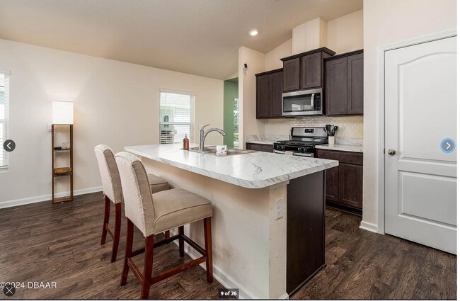 Building Photo - 13 Pinnacle Pl