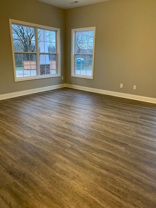 Building Photo - Alcoa 37701 - COMING SOON! 3 bedroom, 2 bath home - Contact Troy Adams (865) 233-6949