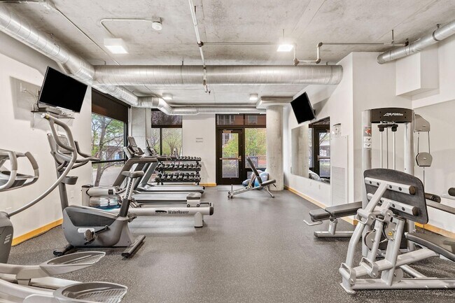 Building Photo - 720 N 4th St