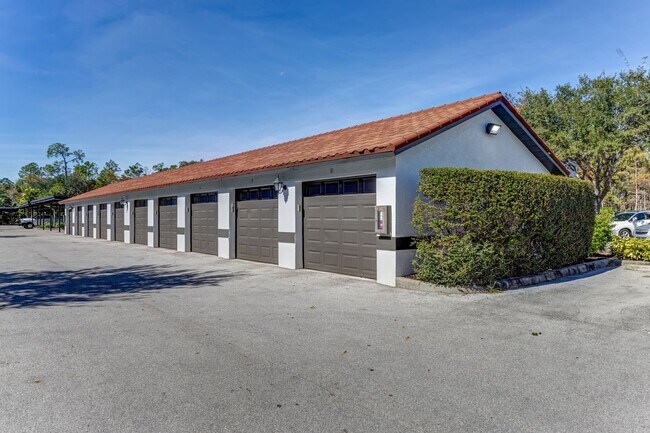 Building Photo - ** FAIRWAY PRESERVE ** 3 BED / 2 BATH CONDO - GARAGE - PET OK! - NORTH NAPLES - ANNUAL RENTAL