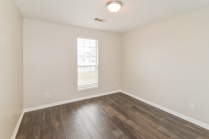 Building Photo - 212 Millridge Dr
