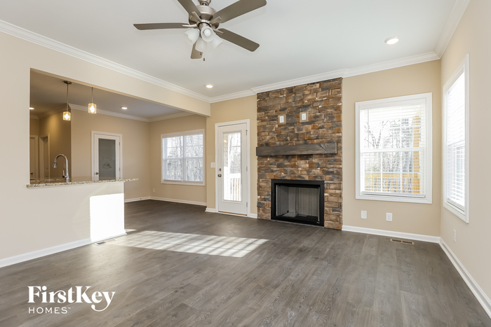 Building Photo - 1061 Brightwood Ct