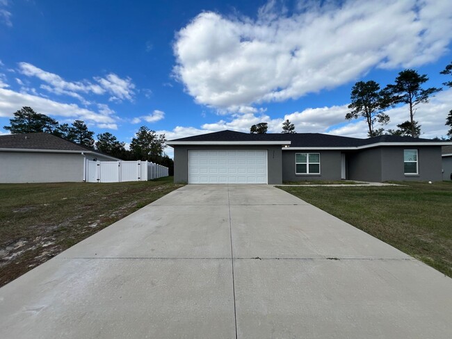 Building Photo - Beautiful 3 bd/2ba Home in Ocala!!