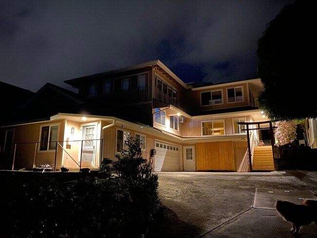 Primary Photo - 3708A Claudine St