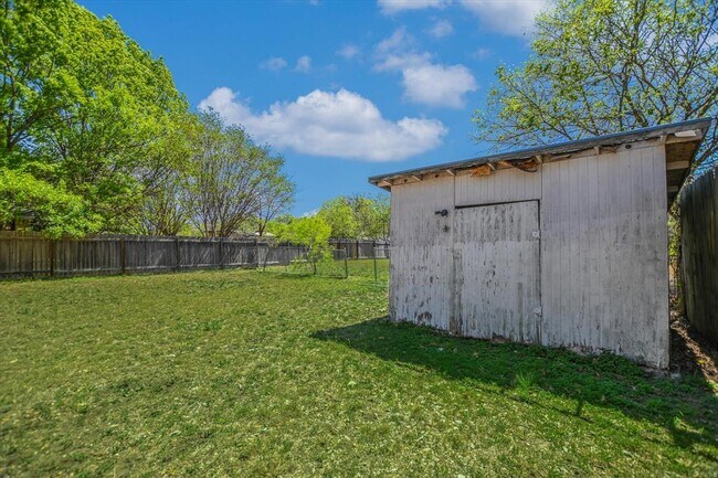 Building Photo - 2509 Patsy Pkwy