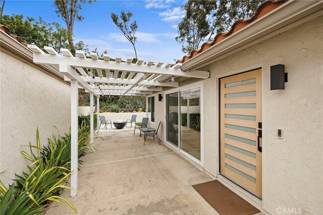 Building Photo - 22951 Via Miramar