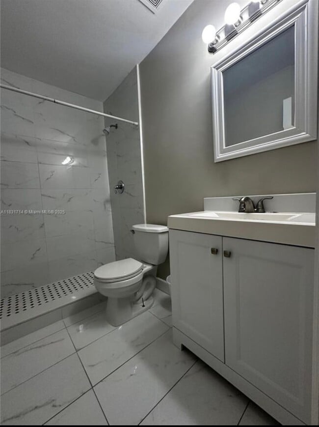 Building Photo - 20500 SW 92nd Pl