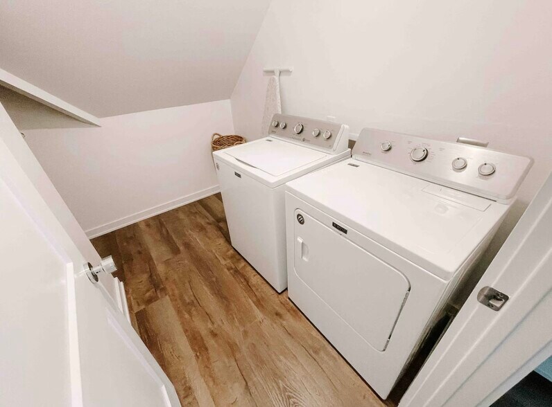 Building Photo - 2119 Loretta Parker Lane