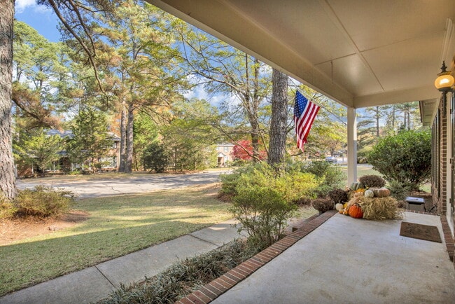 Building Photo - Huntington Park Home