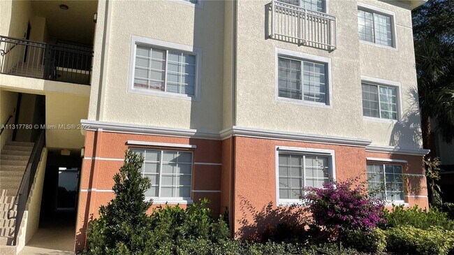 Building Photo - 9887 Baywinds Blvd