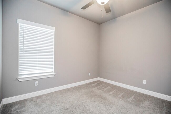 Building Photo - 1025 Kimball Ln