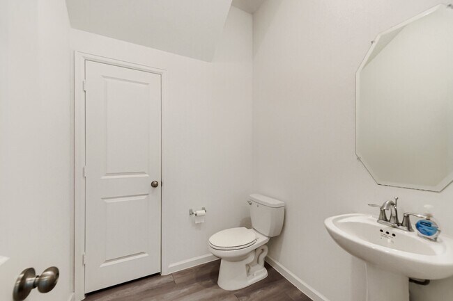 Building Photo - 4146 Balboa Dr
