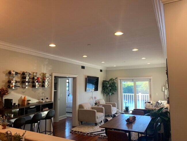 Building Photo - 71 Osborne Ave