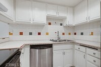 Building Photo - 3026 Associated