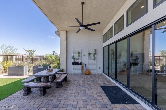 Building Photo - 5192 Rock Daisy Dr