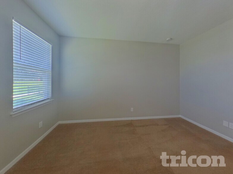 Building Photo - 2316 Oxmoor Dr