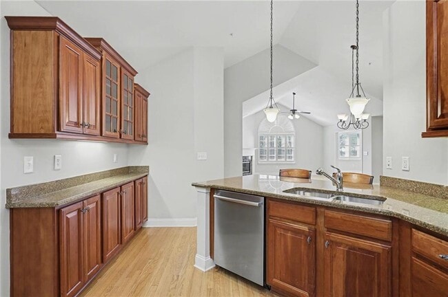 Building Photo - 214 Highlands Ridge Pl